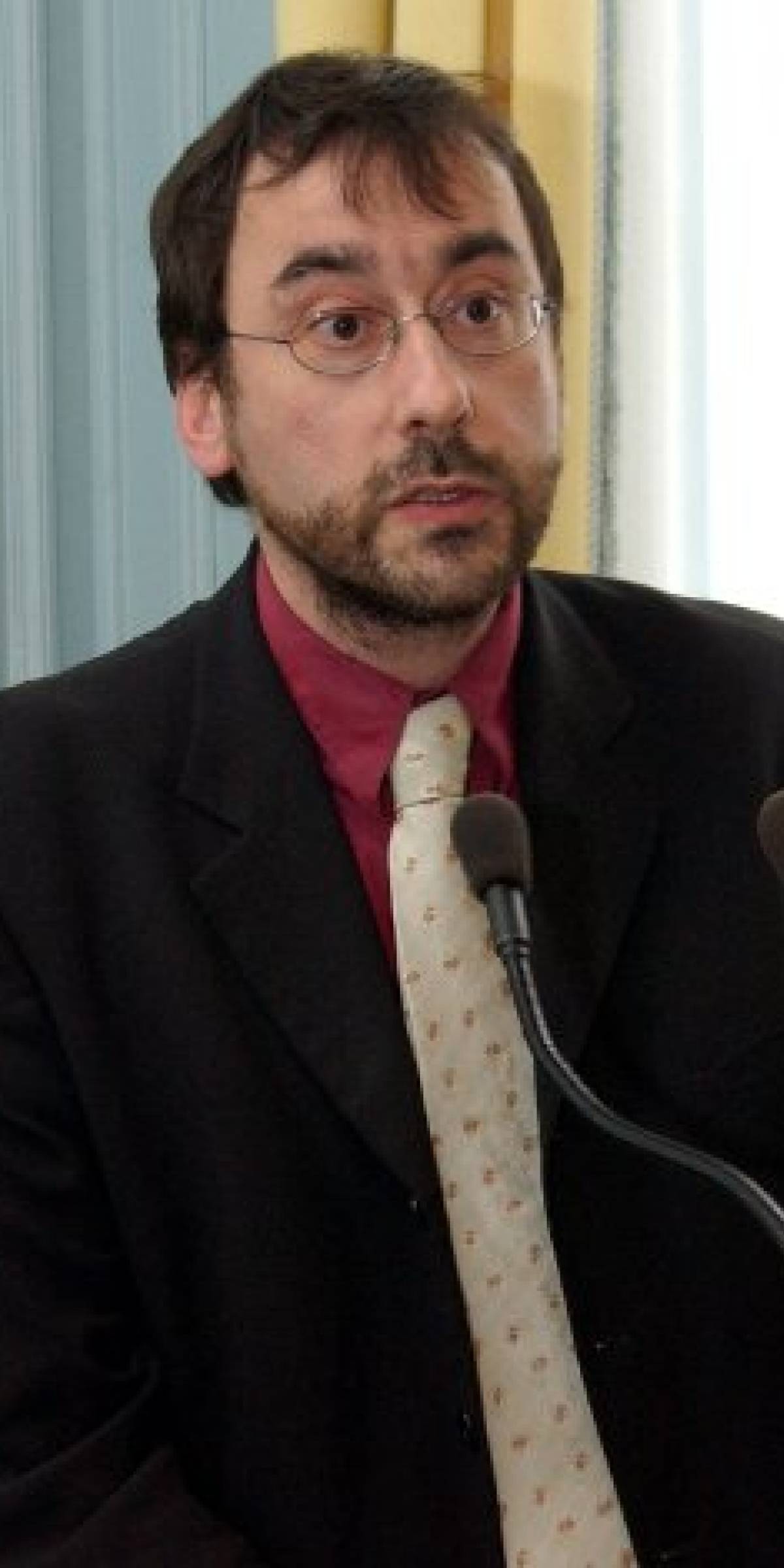 Dr François Jacob